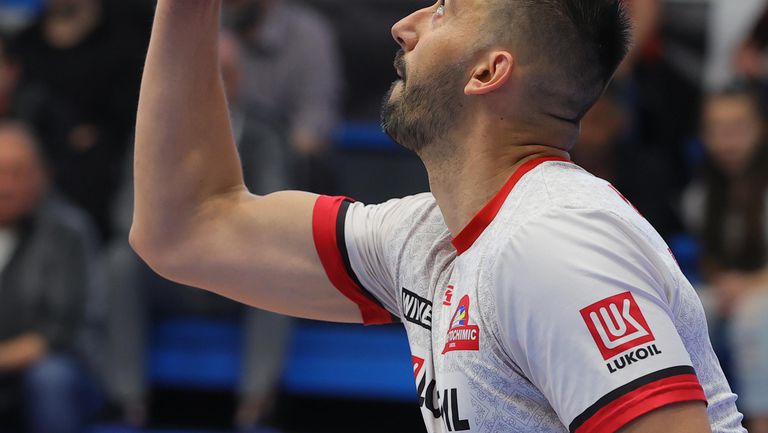 Дея спорт взе националното либеро Мартин Иванов 36 годишният волейболист роден