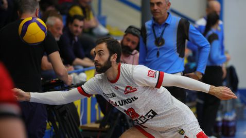 Николай Николов: Апелирам към БФВ и НВЛ! Ако няма наказание за съдиите от мача с Бургас, това ще бъде безобразие