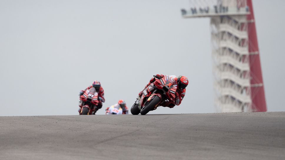 Пилотите от MotoGP се оплакаха от състоянието на настилката в Остин