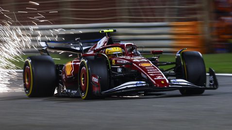 Хамилтън обясни какво затруднява адаптацията му към Ферари