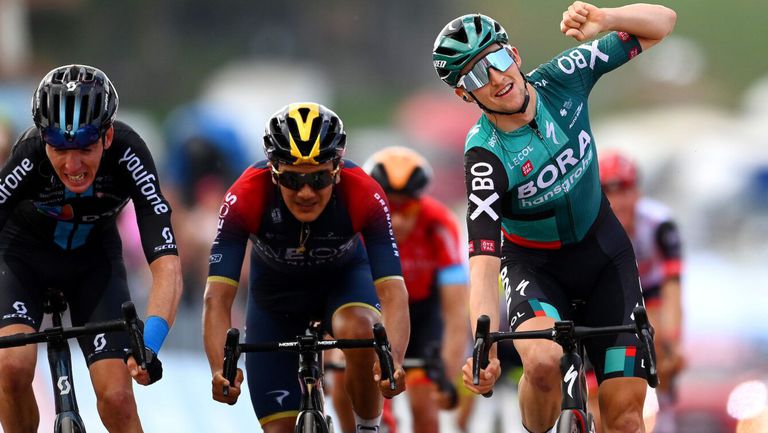 Джай Хиндли спечели най-тежкия етап в Обиколката на Италия