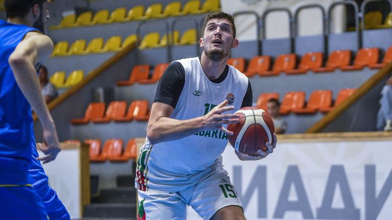 Селекционерът на младежкия национален отбор на България по баскетбол до