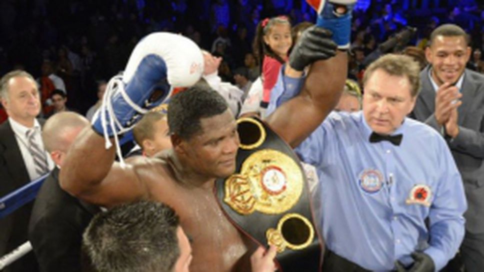 Луис Ортиз нокаутира Брайънт Дженингс