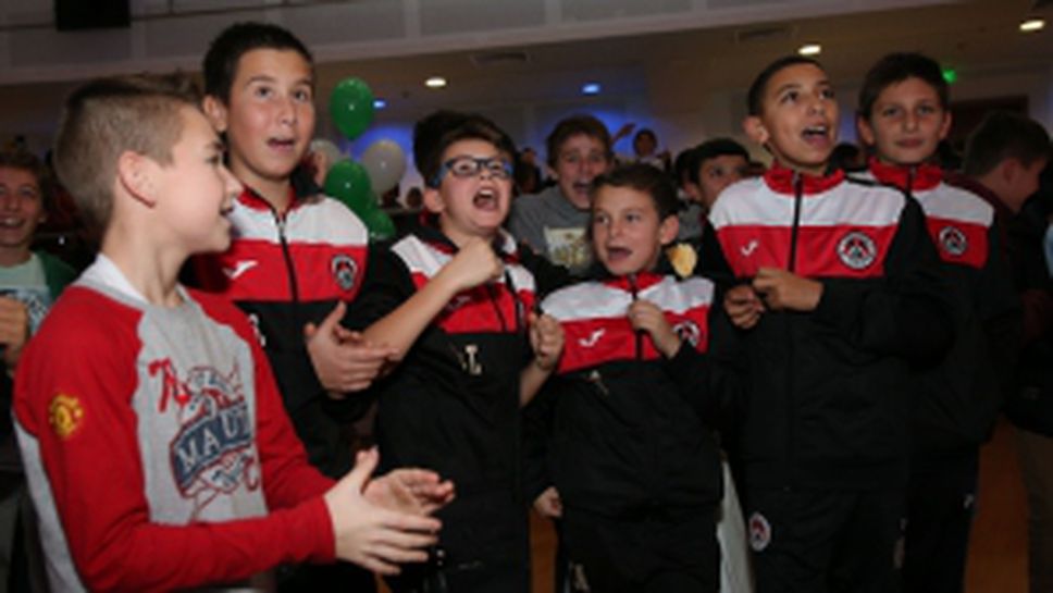 Коледно тържество на ДЮШ на Локомотив София