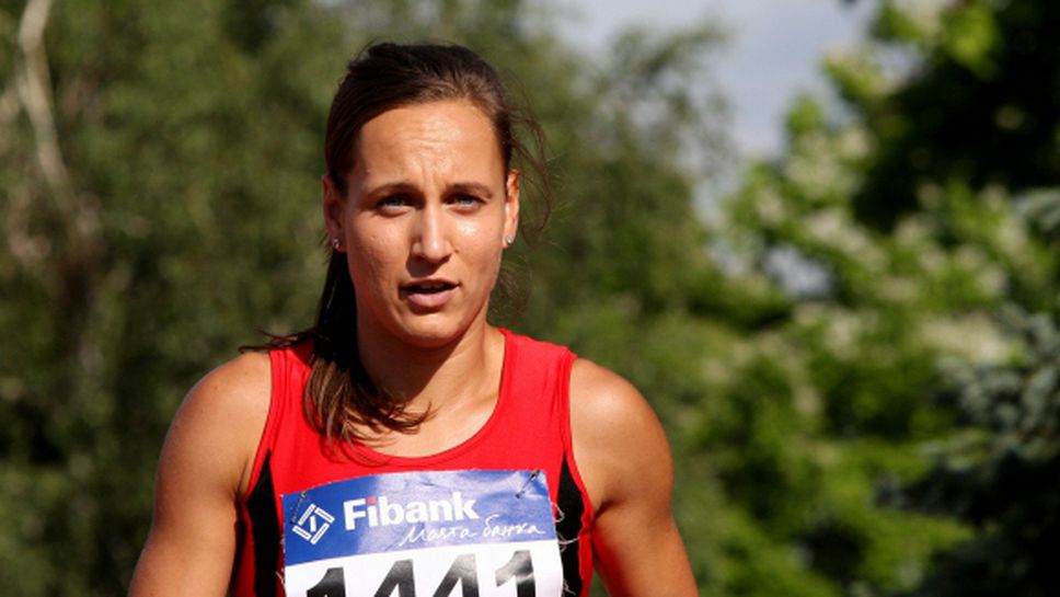 Инна Ефтимова на полуфинал на 200 метра