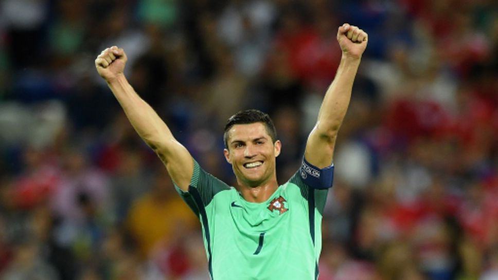 Португалската преса величае Роналдо