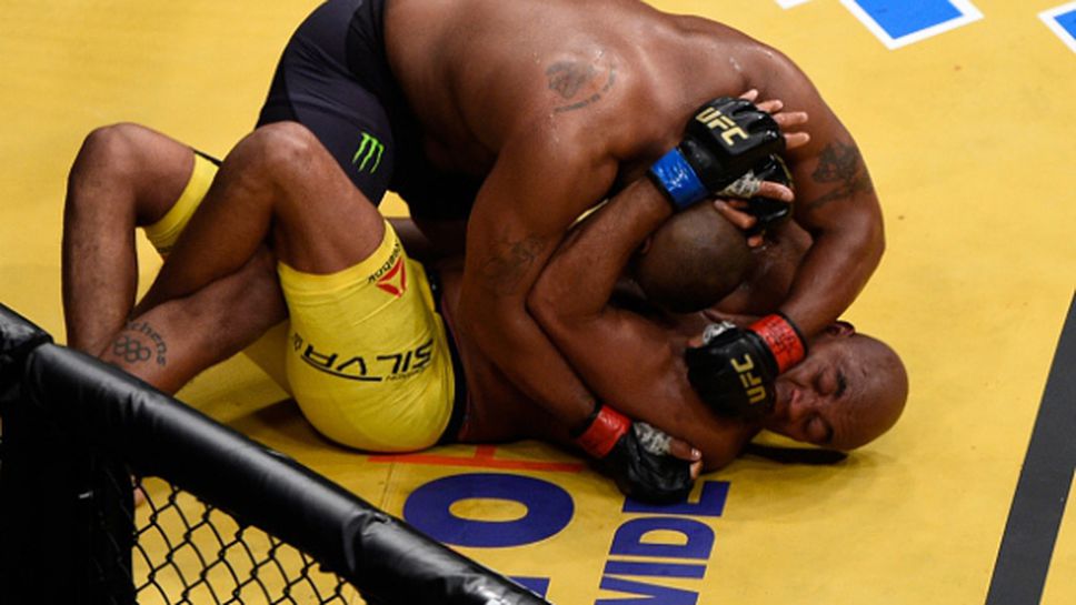 Даниел Кормие победи Андерсон Силва на UFC 200 (ВИДЕО + СНИМКИ)