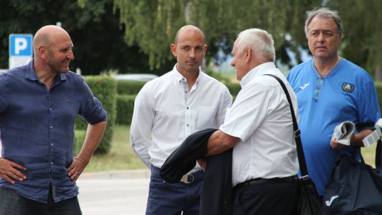 Левски пристигна в Словения - двама от собствениците са при отбора
