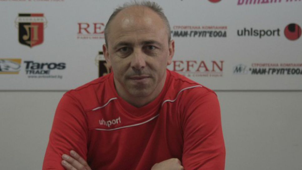Илиан Илиев преди дербито: Трябва да сме спокойни, а не да търсим победата на всяка цена