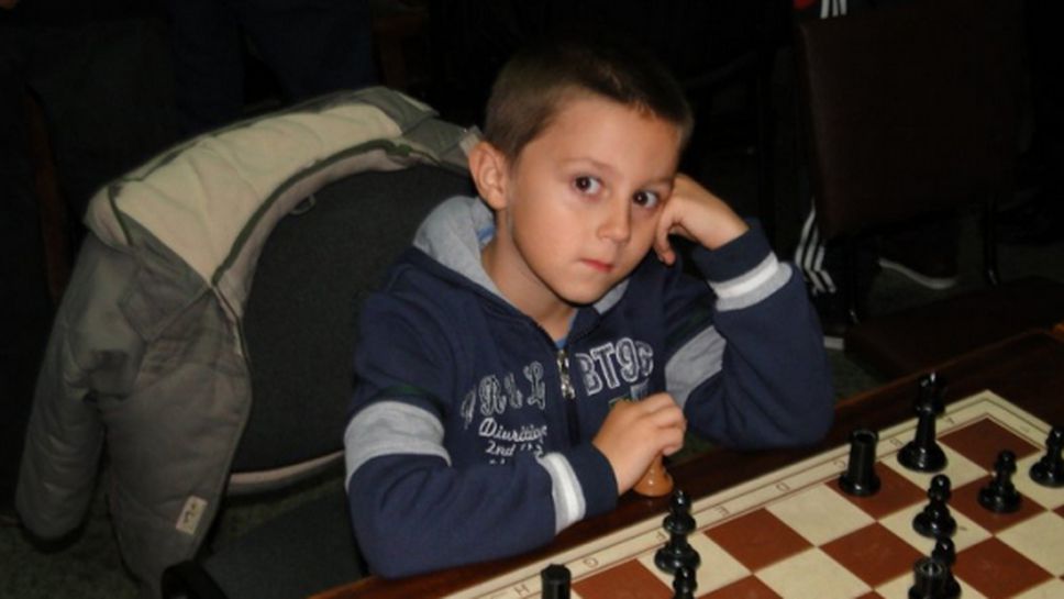 Търсят пари, за да пратят наше дете на ЕП по шахмат