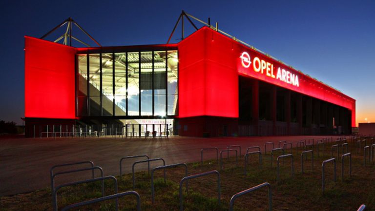 Майнц 05 открива Opel Arena срещу Ливърпул