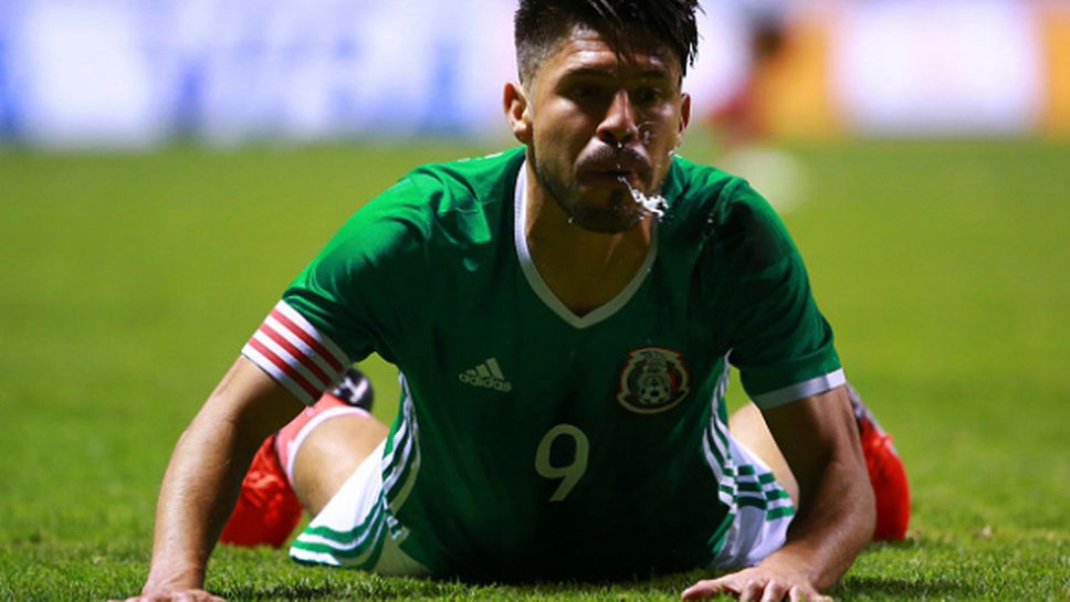 Двама от водещите футболисти на Мексико напуснаха Рио
