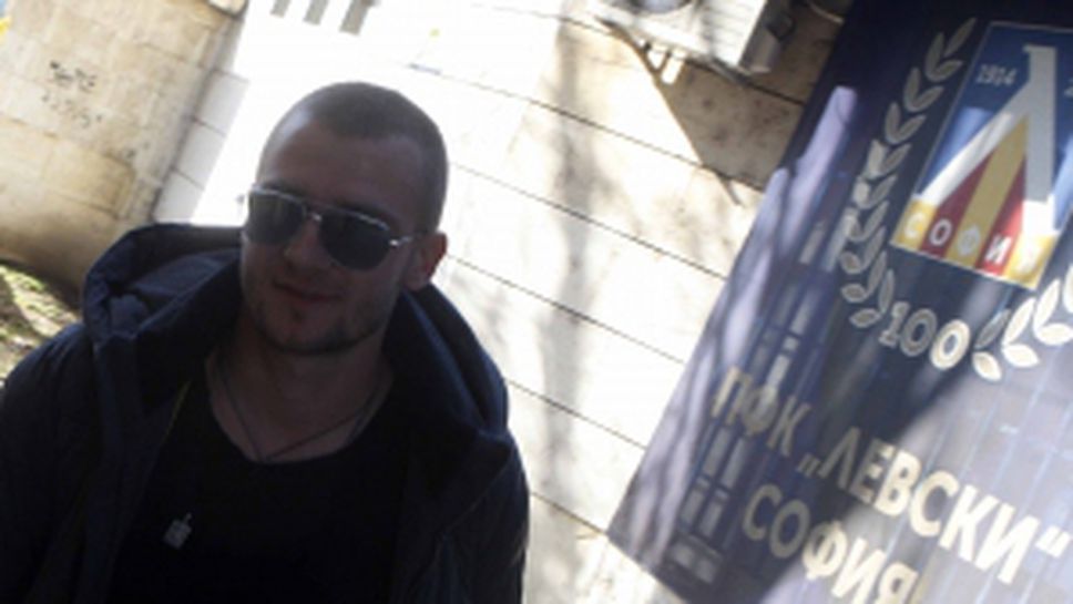 Венци Христов подписа с Левски