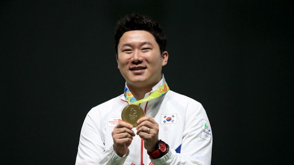 Кореец със злато от трета поредна олимпиада