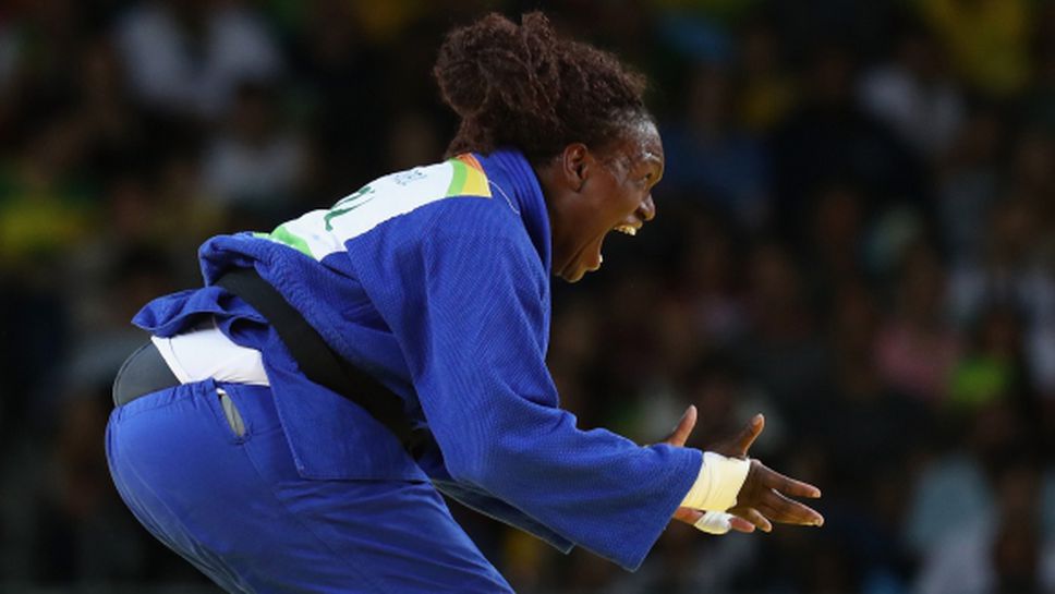 Французойка триумфира с олимпийската титла на джудо при най-тежките