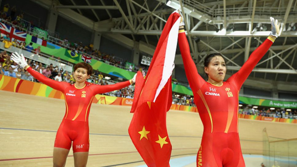 Китай спечели отборния спринт по колоездене на писта за жени