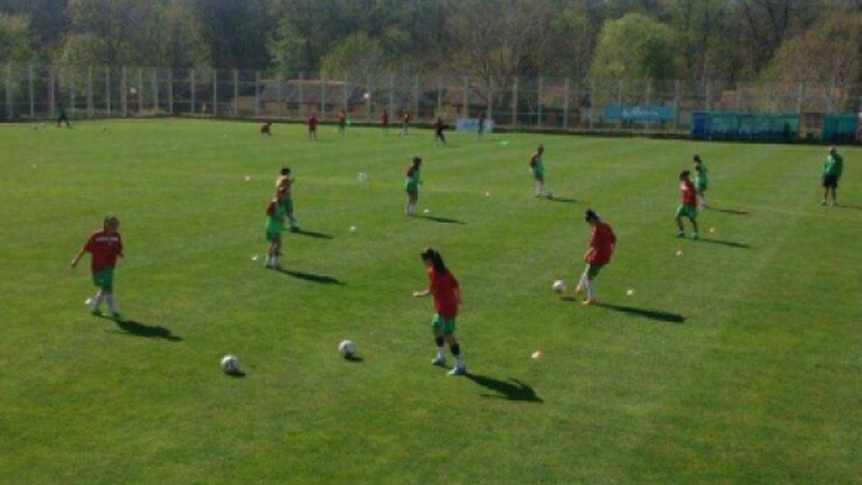 Националният отбор за девойки играе евромачове в Албена