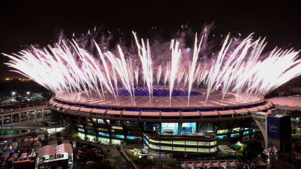 Край! Красива церемония под дъжда закри олимпийските игри в Рио (галерия)
