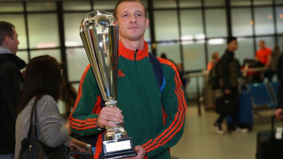 Литекс се прибра от лагера в Испания с купа