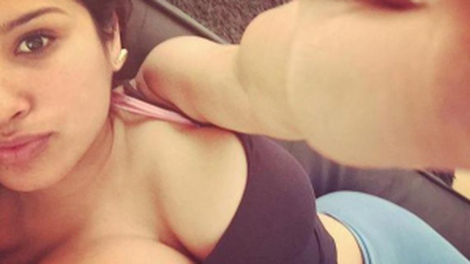 Сестрата на Артуро Видал прикова погледите