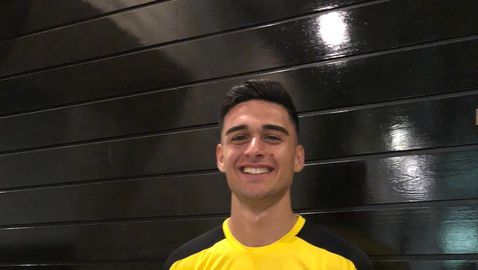  Грък ще носи екипа на Миньор 