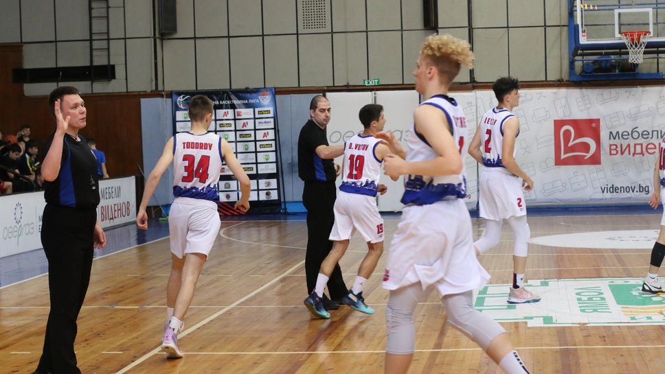 Младоци от БУБА впечатлиха с майсторски изпълнения