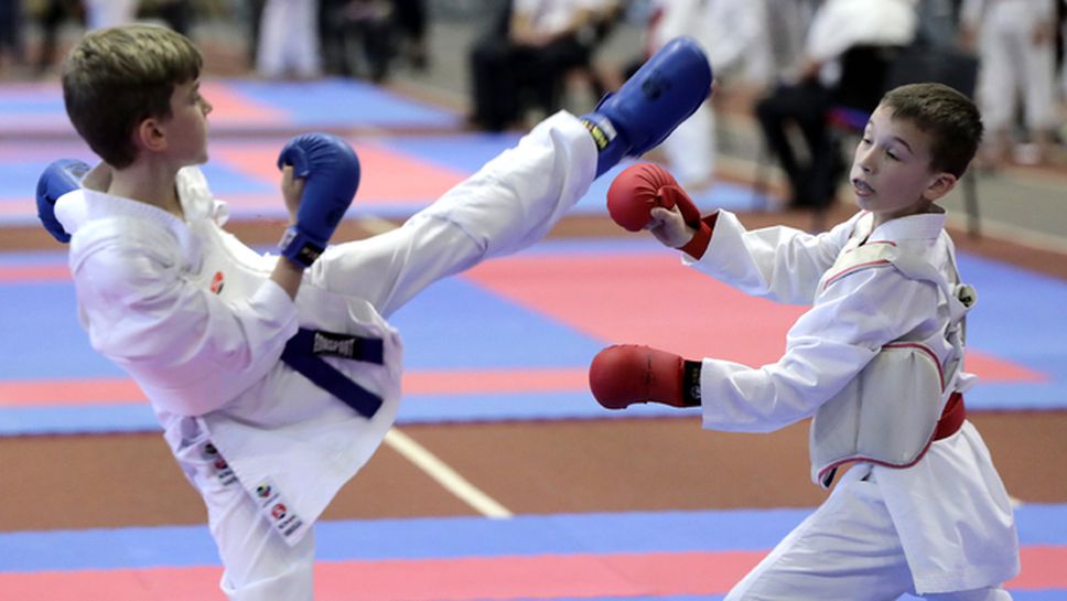 България ще бъде с отбор от 23-а състезатели на Европейското първенство по олимпийско карате за юноши и девойки в Прага