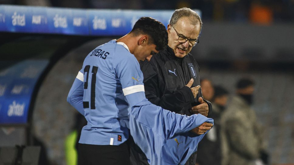 Биелса дебютира с убедителна победа като селекционер на Уругвай