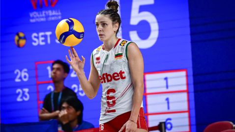 Мирослава Паскова продължава в САЩ