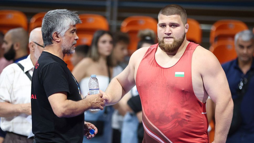 „Димитровград“ за първи път с отборната титла на Държавното по борба в свободния стил