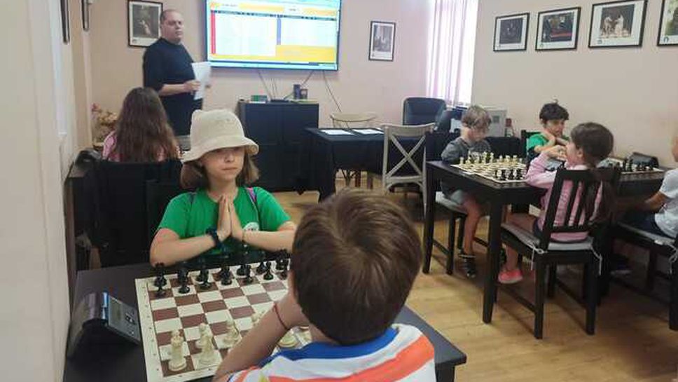Започна шахматният турнир "Шахматно лято" в Шумен