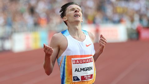 Алмгрен подобри европейския рекорд на 5000 м, но остана в сянката на Дуплантис