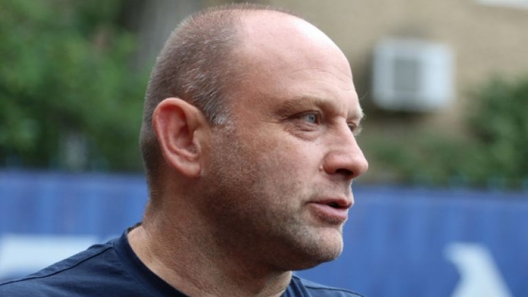 Сираков: 35% от акциите ще притежава Тити Папазов