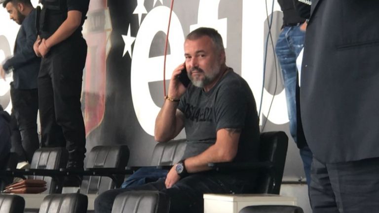 Спряганият за Левски Ясен Петров гледа битката между Арда и Лудогорец