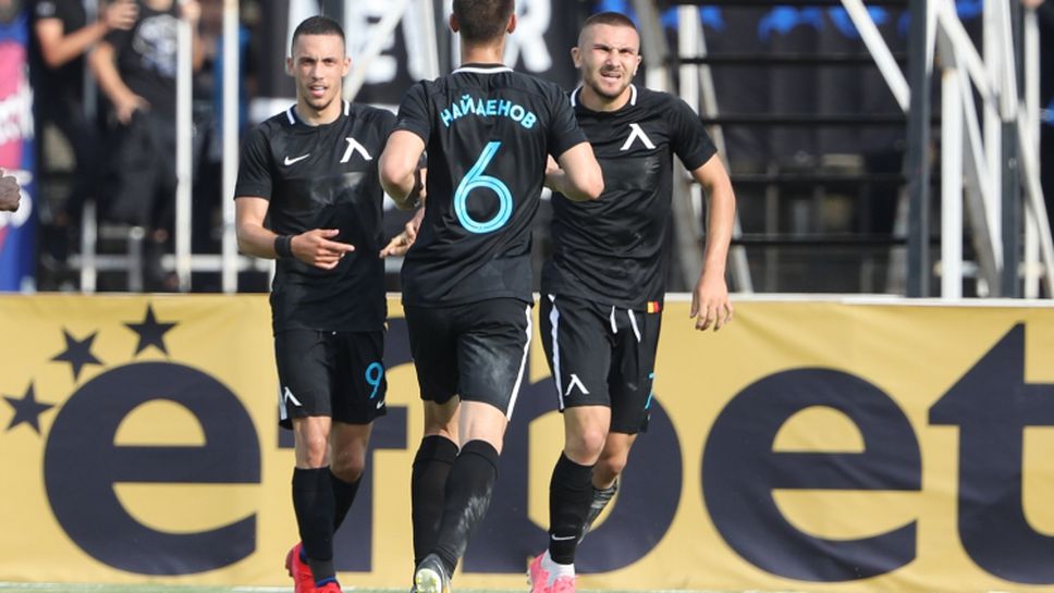 Мартин Петков отбеляза трети гол за Левски в заключителните секунди