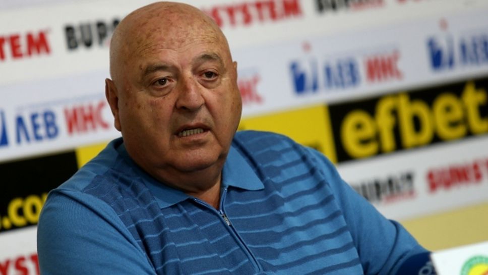 Стефанов: Един от основните проблеми на българските клубове е харченето на пари, които тези клубове нямат