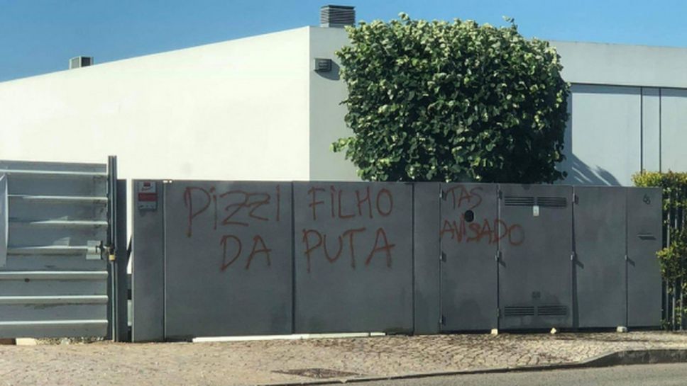 Заплашителни надписи по домовете на футболисти от Бенфика