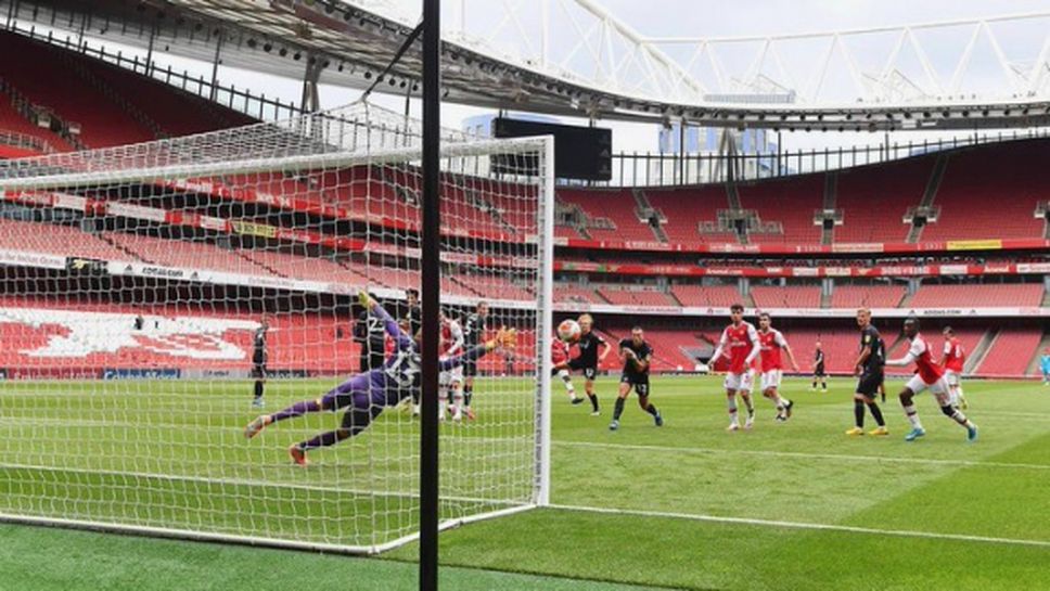 Хеттрик на младок и 6:0 за Арсенал в първата контрола след паузата (видео)