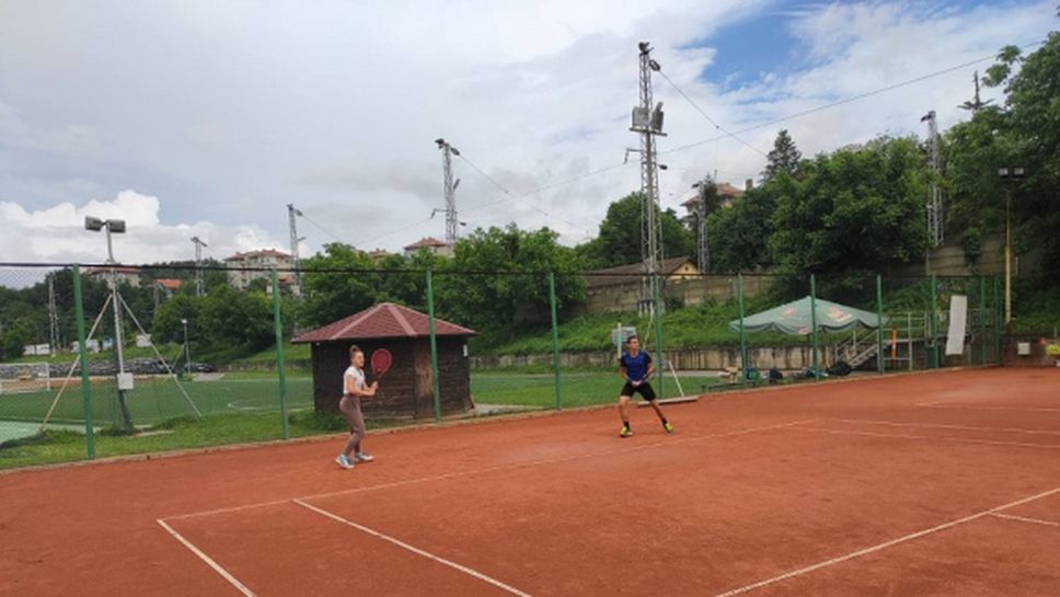 Дряново бе домакин на тенис лагер за състезатели от 12 до 18 години