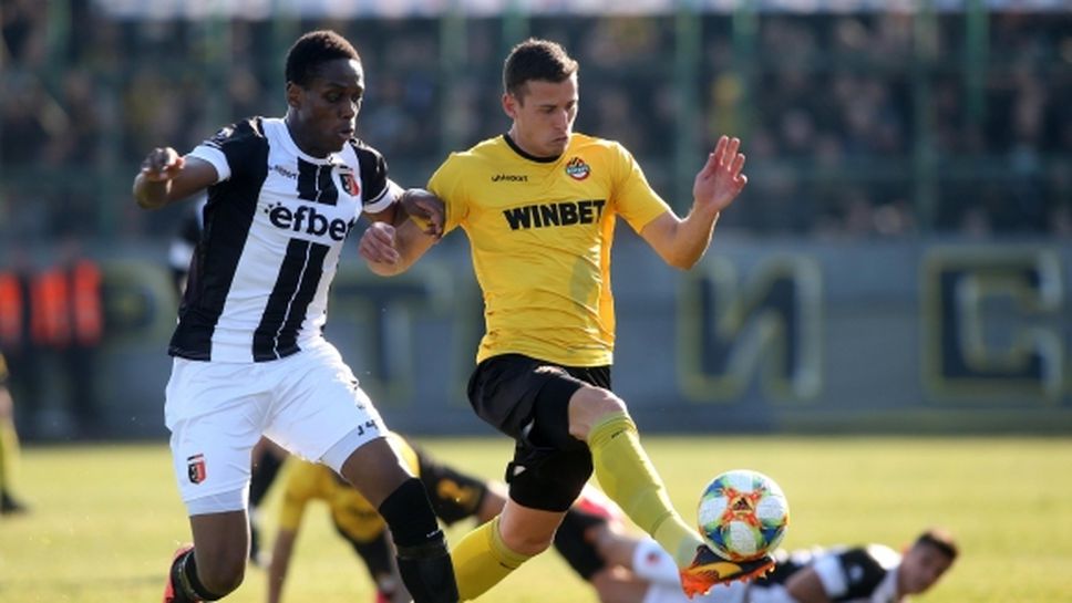 Народното събрание отхвърли закона на Валери Симеонов за хазарта