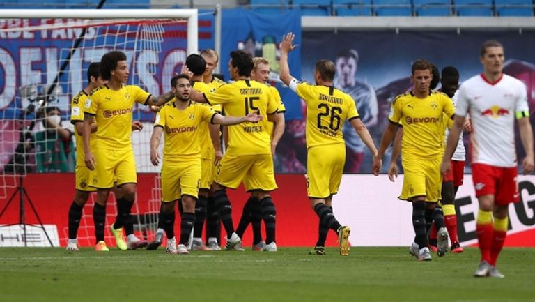 Дортмунд спечели битката за второто място и постави клубен рекорд (видео)