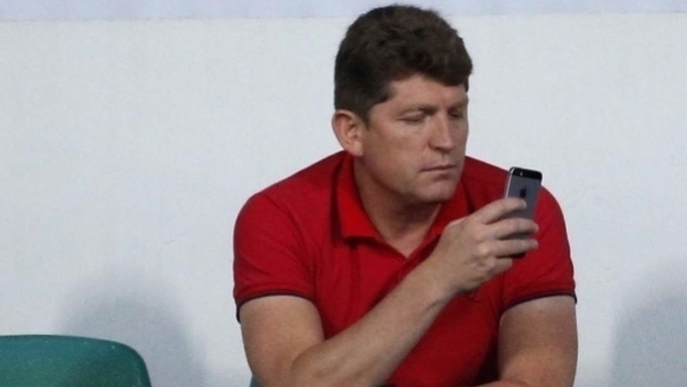 Стоилов недоволства: атакува съдията за два гола на Левски и неотсъден червен картон
