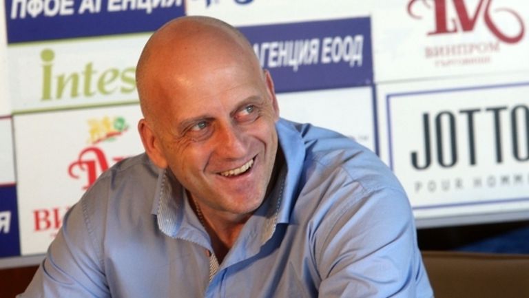 Викторио Павлов е новият старши треньор на Нефтохимик
