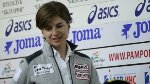 Националите по биатлон застанаха зад Екатерина Дафовска
