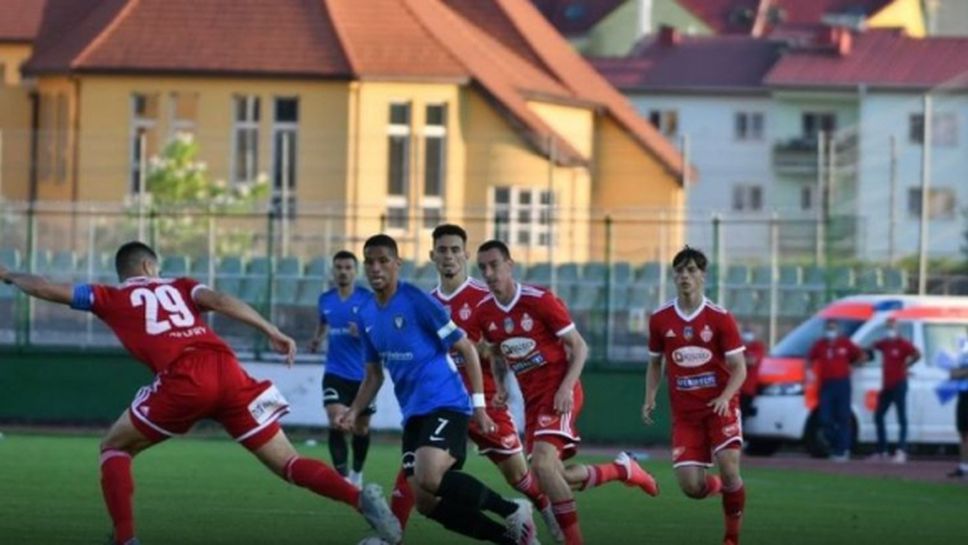 Стефан Велев игра в голово шоу срещу тима на Хаджи (видео)