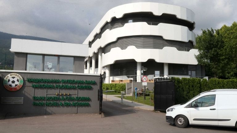 Букарев се яви, разпитът започна