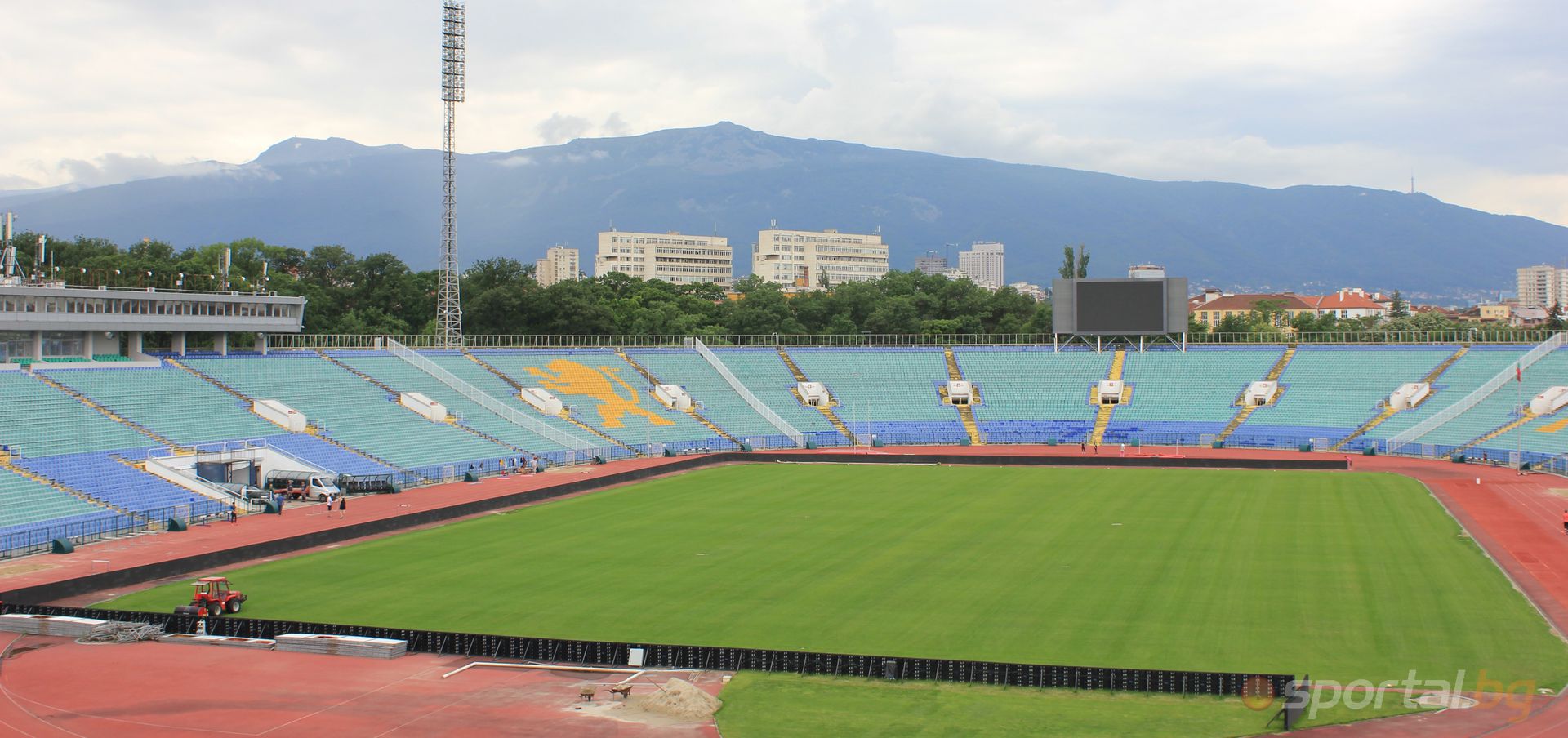 Националният стадион „Васил Левски“ е готов за експлоатация