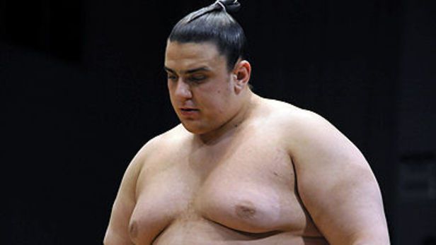 Даниел Иванов-Аоияма допусна седма загуба на турнира по сумо в японския град Нагоя