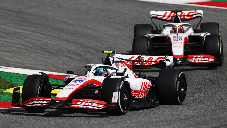 От Хаас обясниха как напредват, без да подобряват колата си