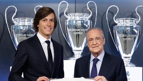  Перес към най-новия на 